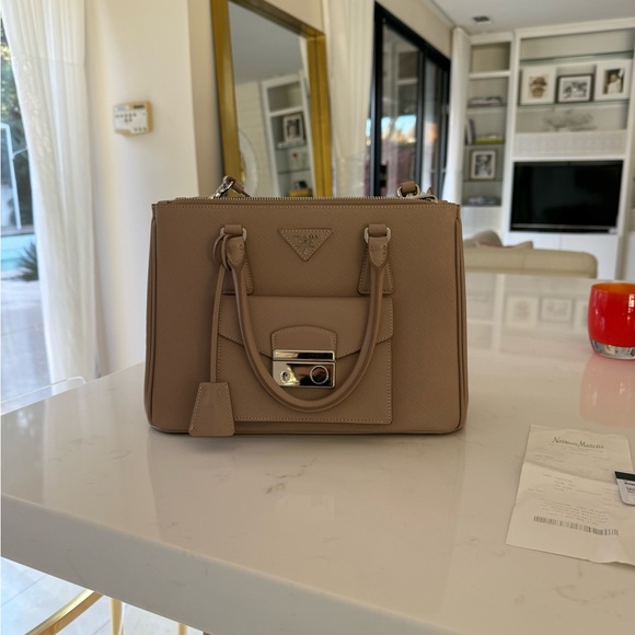 Prada Saffiano Lux Galleria Front Pocket Tote Cammeo - Picture 8 of 10